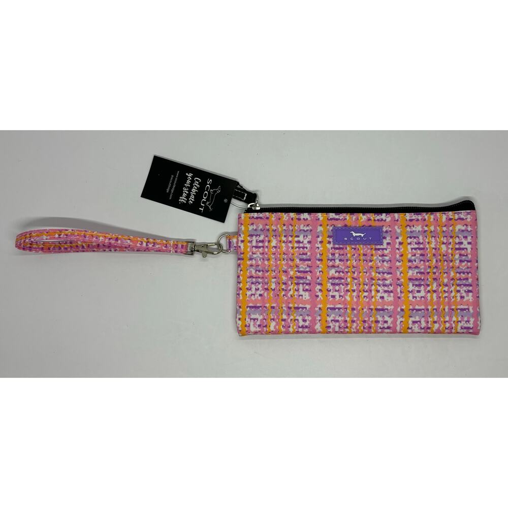 Scout NWT Kate Wristlet in Chrissy Tweedgen Pink Water Resistant 8” X 4”